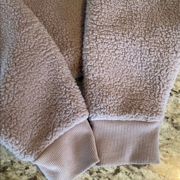 gilly hicks sherpa set - Picture 7 of 7